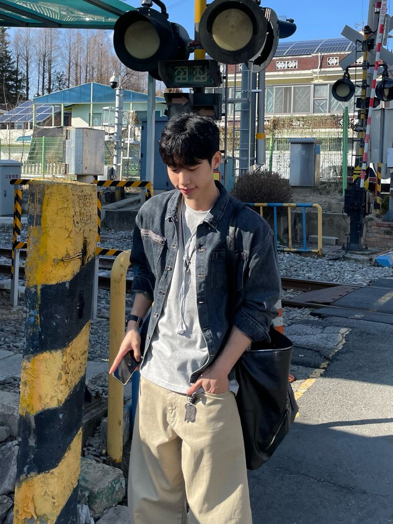 Flow Denim Shacket (M, L / 2colors)