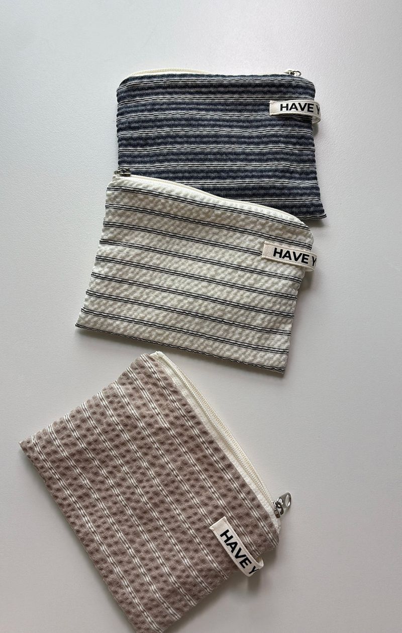 Plain stripe flat pouch - beige , M size