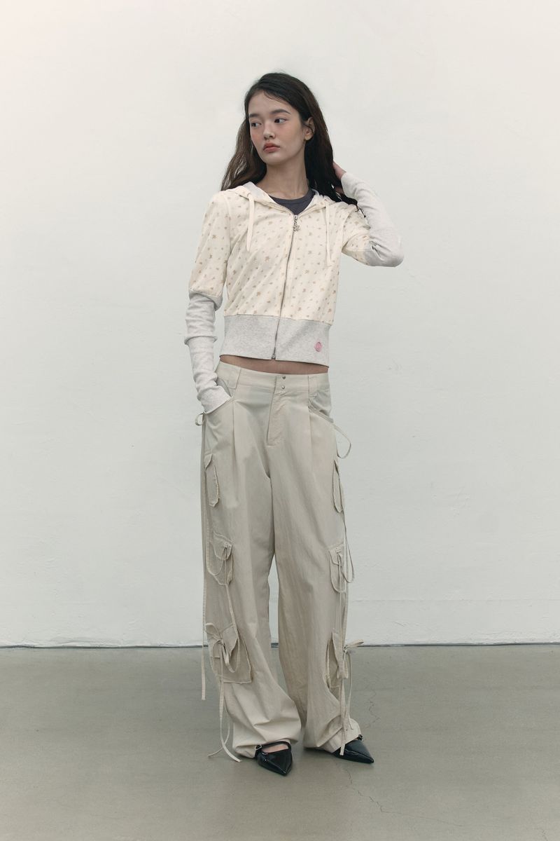 BOUQUET PATTERN SLIM FIT HOODIE ZIP UP [IVORY]