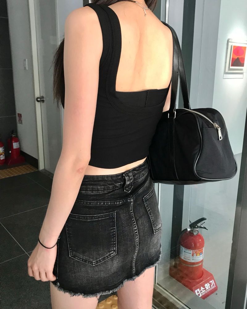 Cein sleeveless