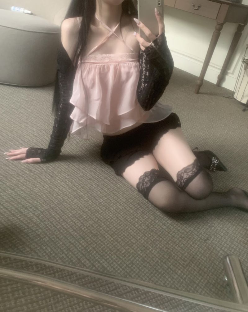 suzen(スゼン)の「ining strap frill top (light pink)(Tops)」