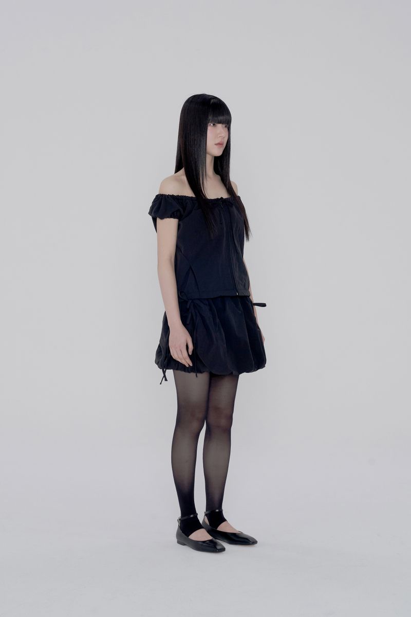 VOLUME NYLON SKIRT - BLACK