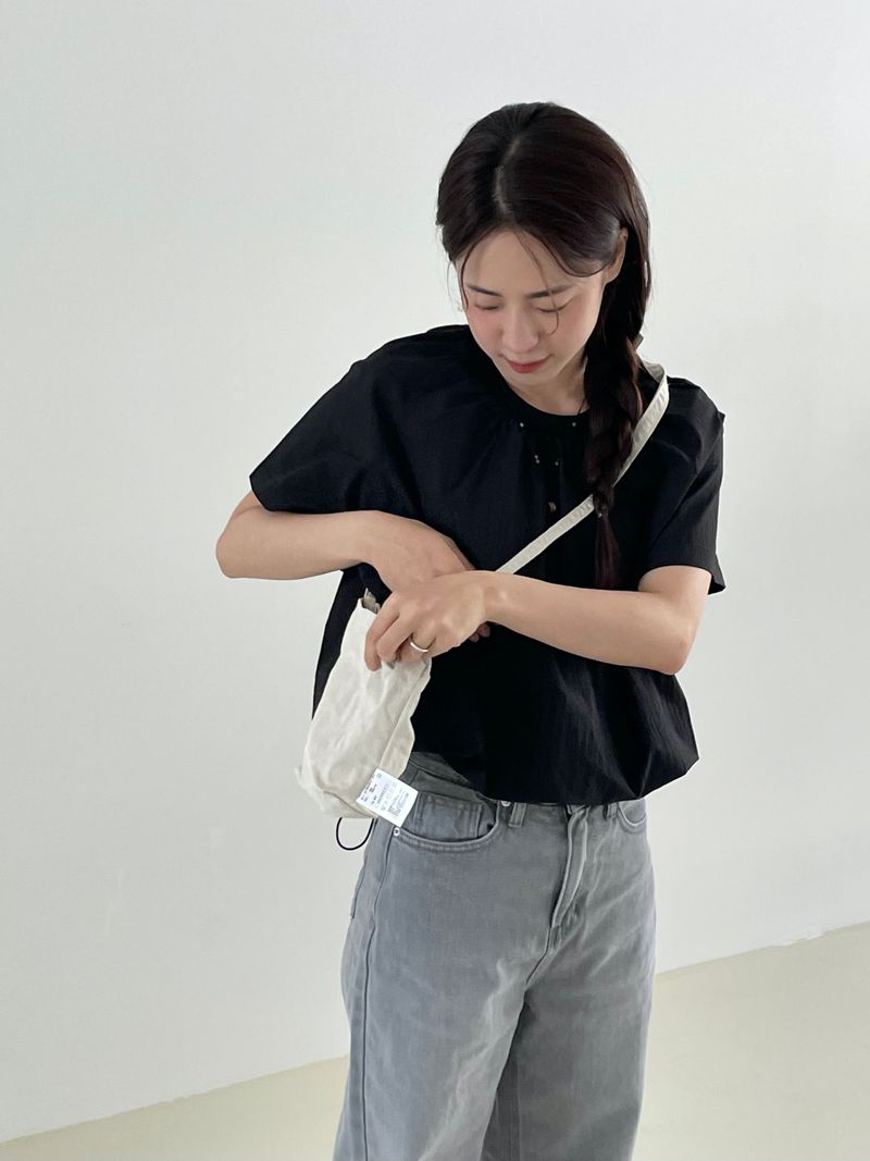 String point short-sleeved