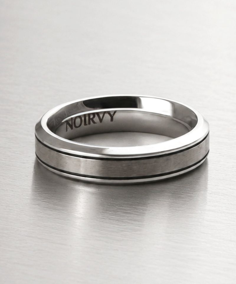 NR-305 Minimal Curve Line Couple Ring