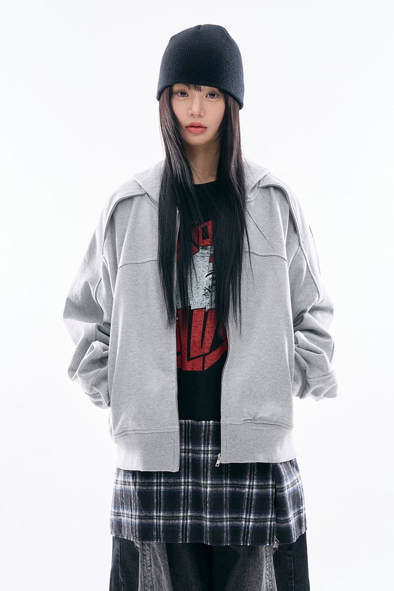 Raucohouse(ラウコハウス)の「Lavan curved line hood zip-up(Tops)」