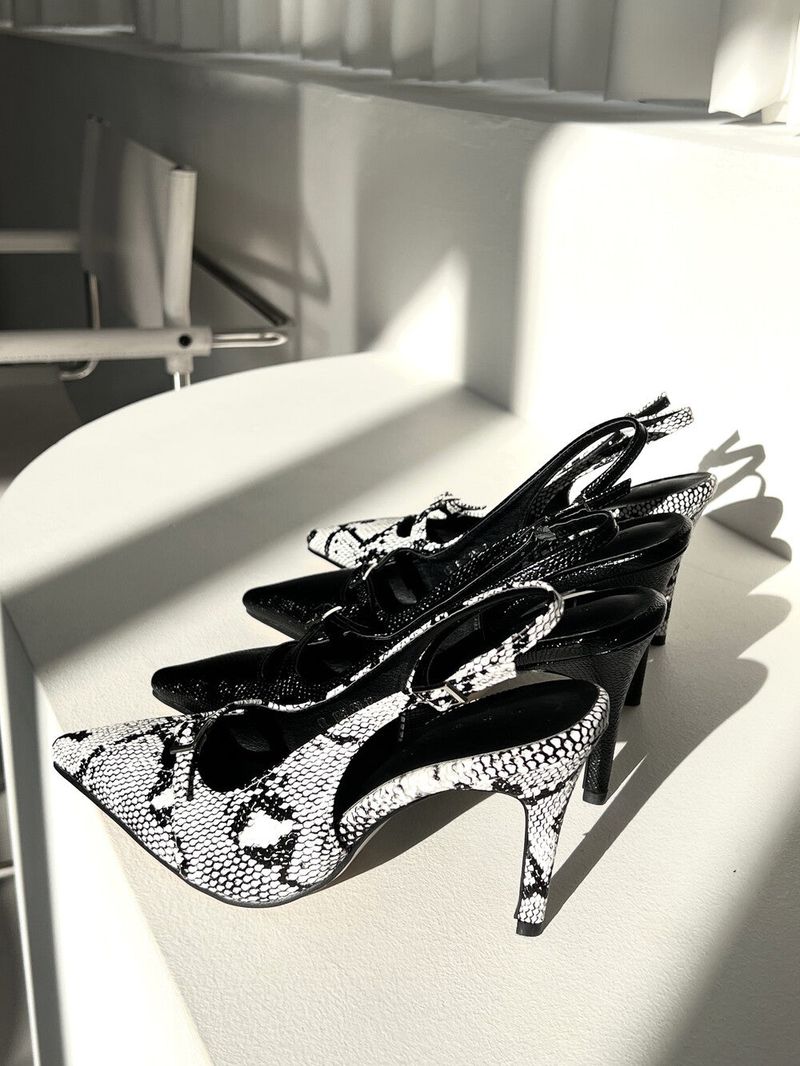 1037. Buckle python stilettos slingback (2color)