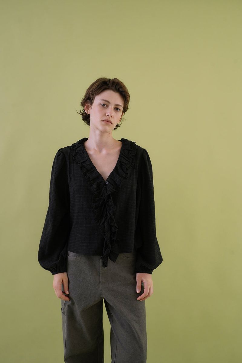 Elen ruffle blouse