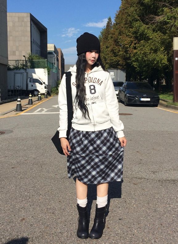 ムラ ナンバー レタリング クロップ フード ジップアップ
