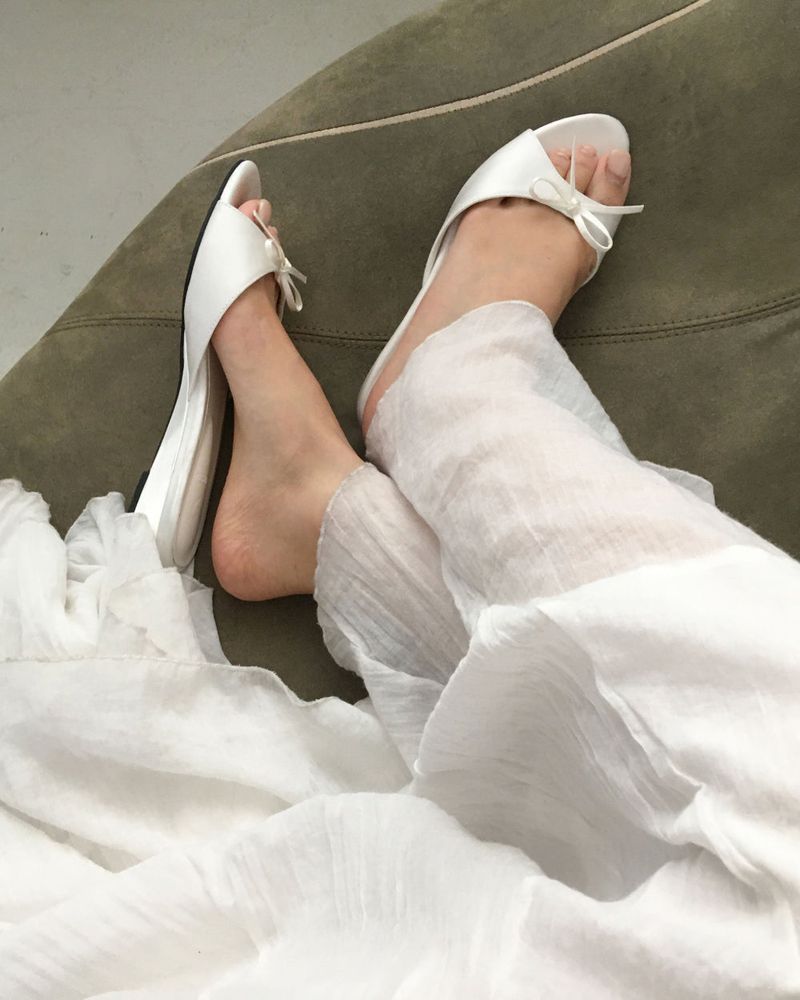cloudemotion（クラウドエモーション）の「[ 3cm ] teer ribbon toe - satin wedge mule（Shoes）」
