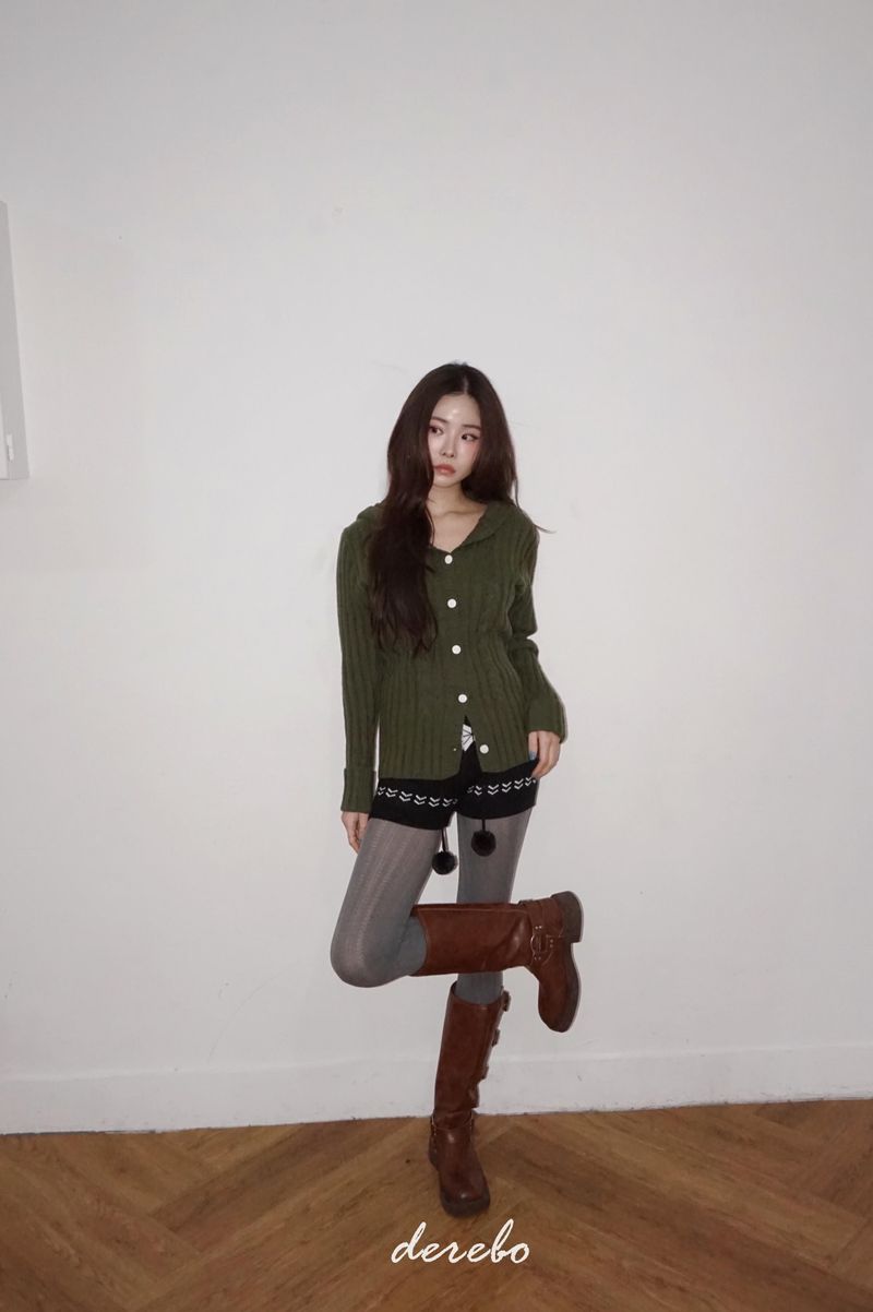 Graphic Knit Shorts