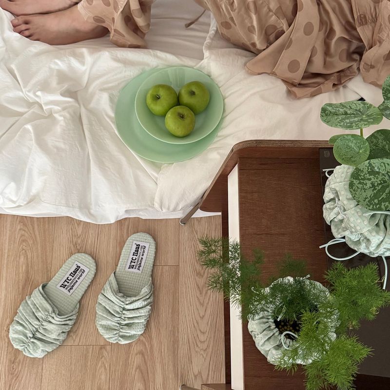 Croa Shoes (Dotty Mint) Room Shoes