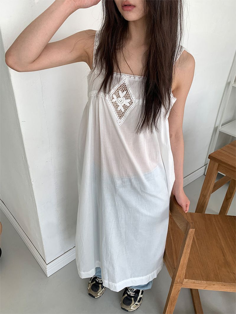 KIKO LACE DRESS (2C)