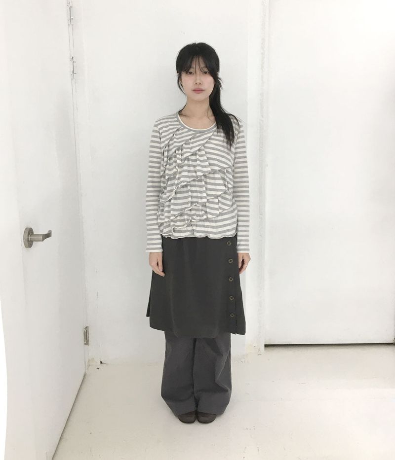 [fiebre] ruffles stripe long sleeve t GRAY 