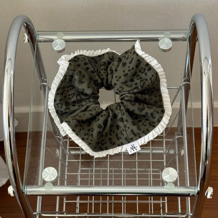 scrunchie corduroy leopard_khaki