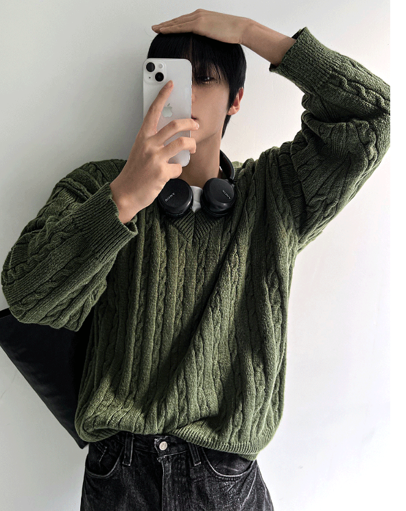 cliff twist V-neck knit