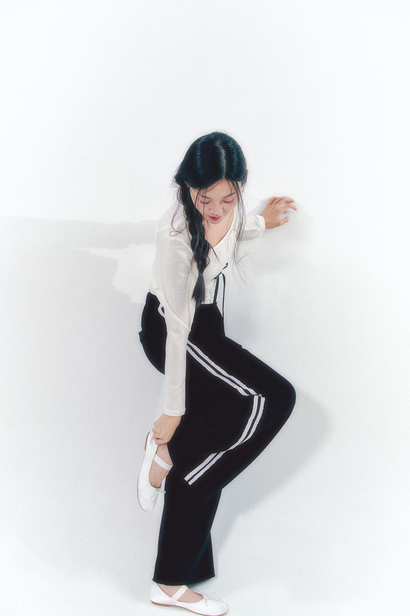 Velvet Lace Track Pants Black