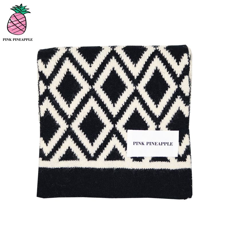 ARGYLE KNIT MUFFLER