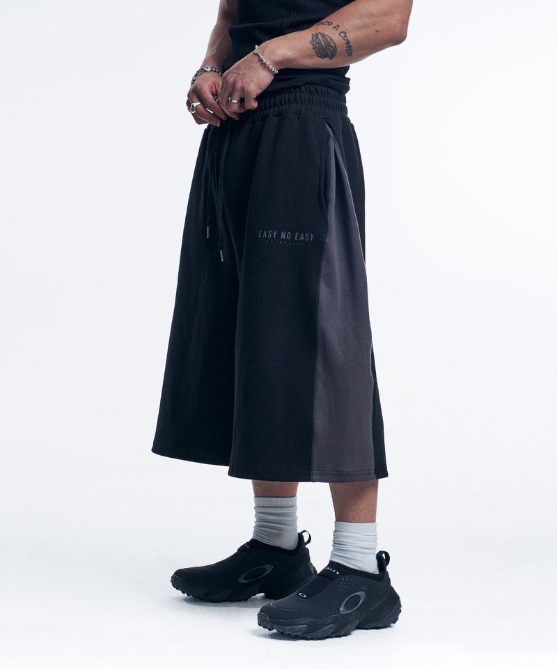 Track Color Bermuda Sweatpants - Black