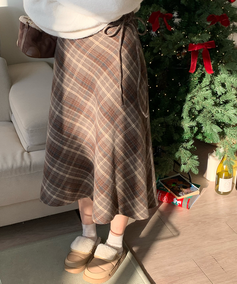Betty Check Skirt