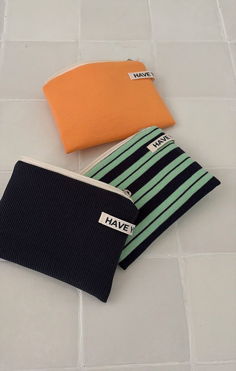 Ribbed flat pouch - navy , M size