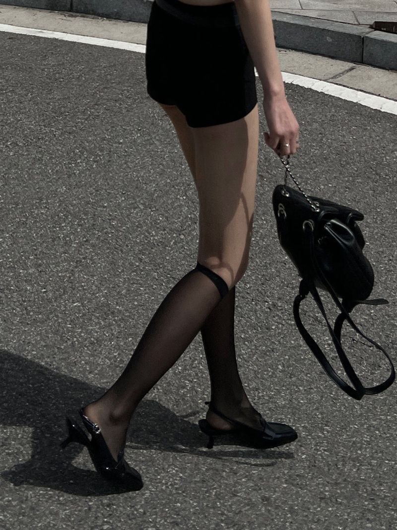 Black Enamel Semi Square Geek Chic Slingback (Black)