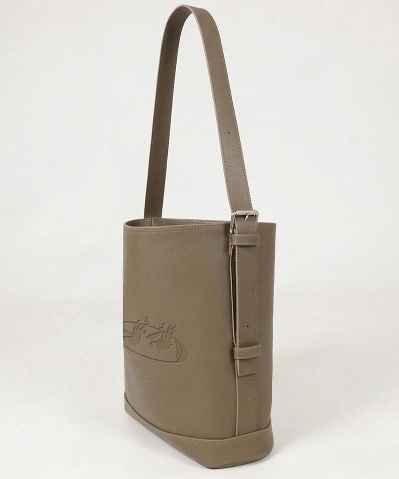 INNEQ（イネク）の「Alyssa_Camel_Eye（Bags）」