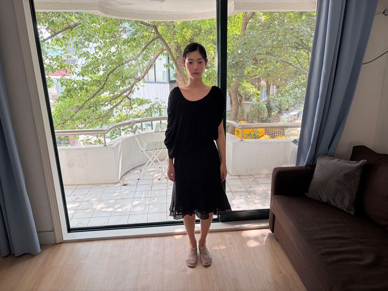 ERR（イアルアル）の「gathered drape top（Tops）」