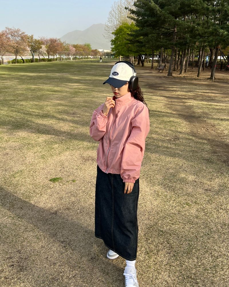 MY CAT LOVES ME WIND BREAKER (2 COLOR)