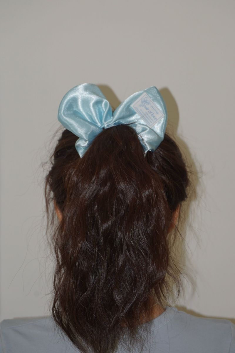 PAIR OF LOVE（ペアオブラブ）の「サテンハートシュシュ(ICE BLUE)（ヘアアクセサリー）」