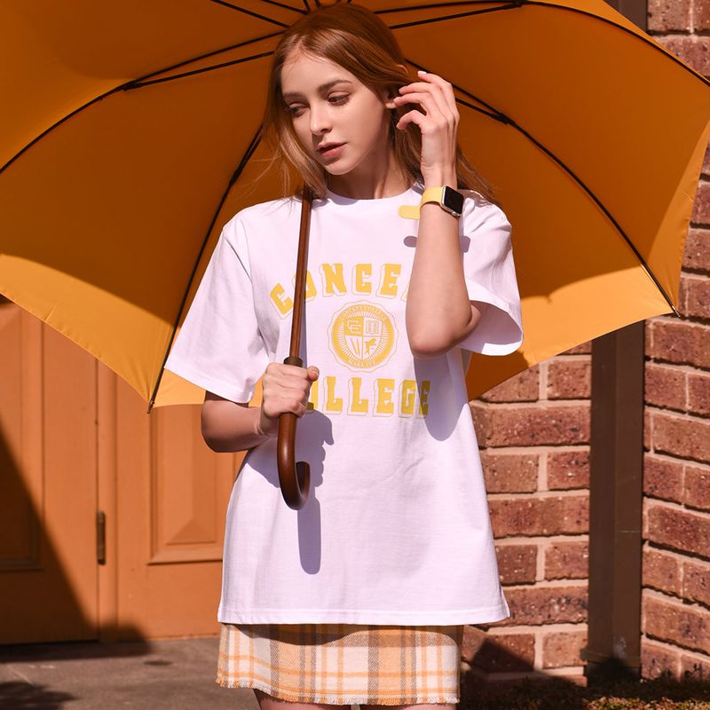 CONCEPT COLLEGE（コンセプトカレッジ）の「Classic Big Logo Crew Neck White Unisex T-shirt（Tops）」