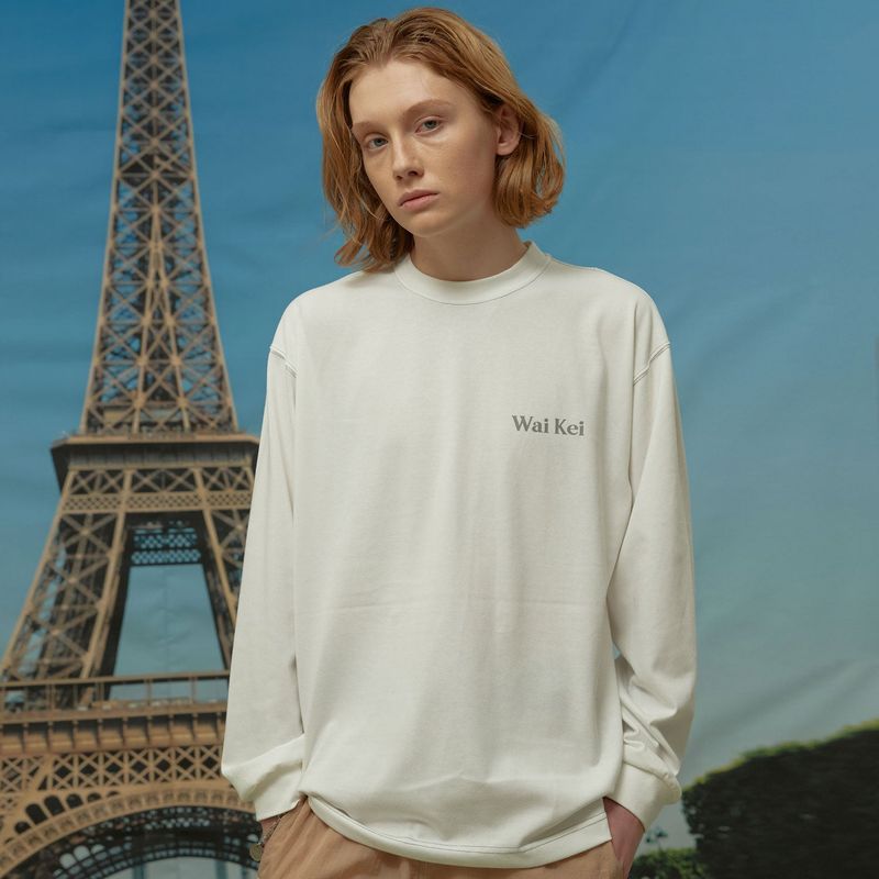 Stitch cutting long sleeve t-shirts