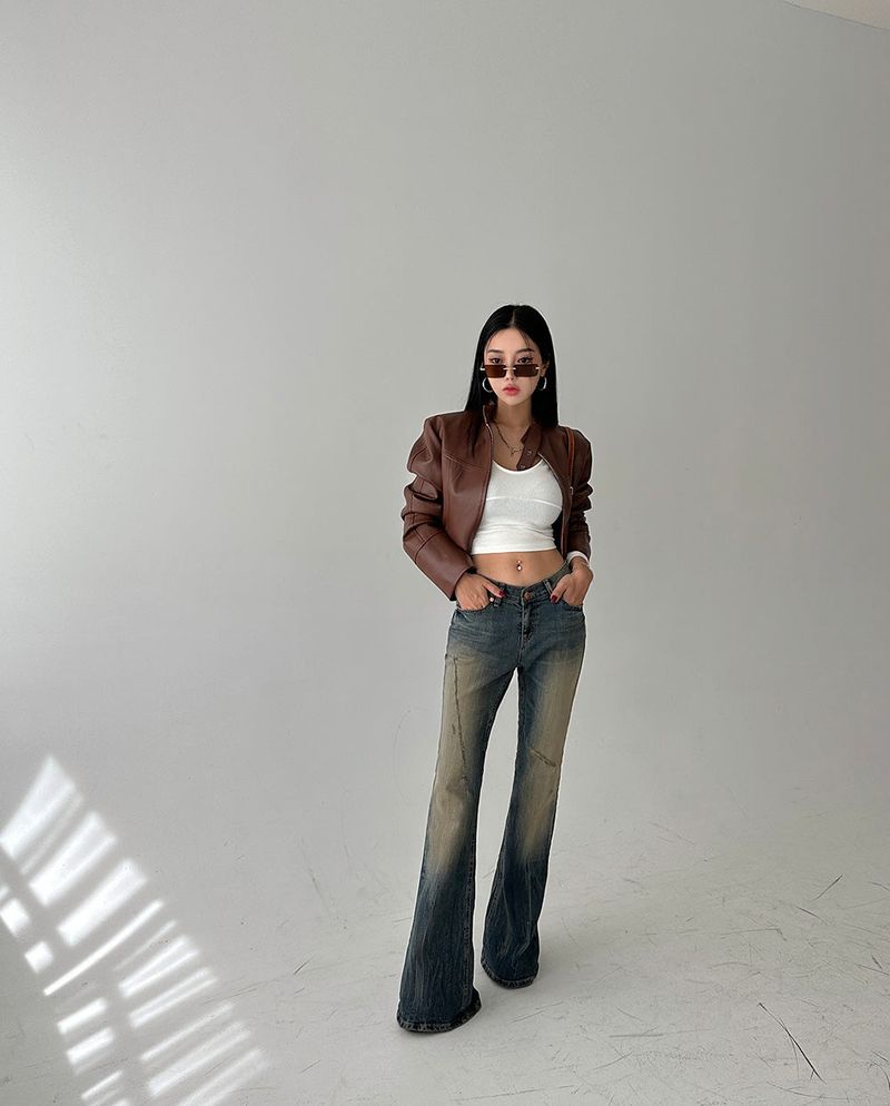 Slit Deep U-Neck Shoulder Pad T-Shirt