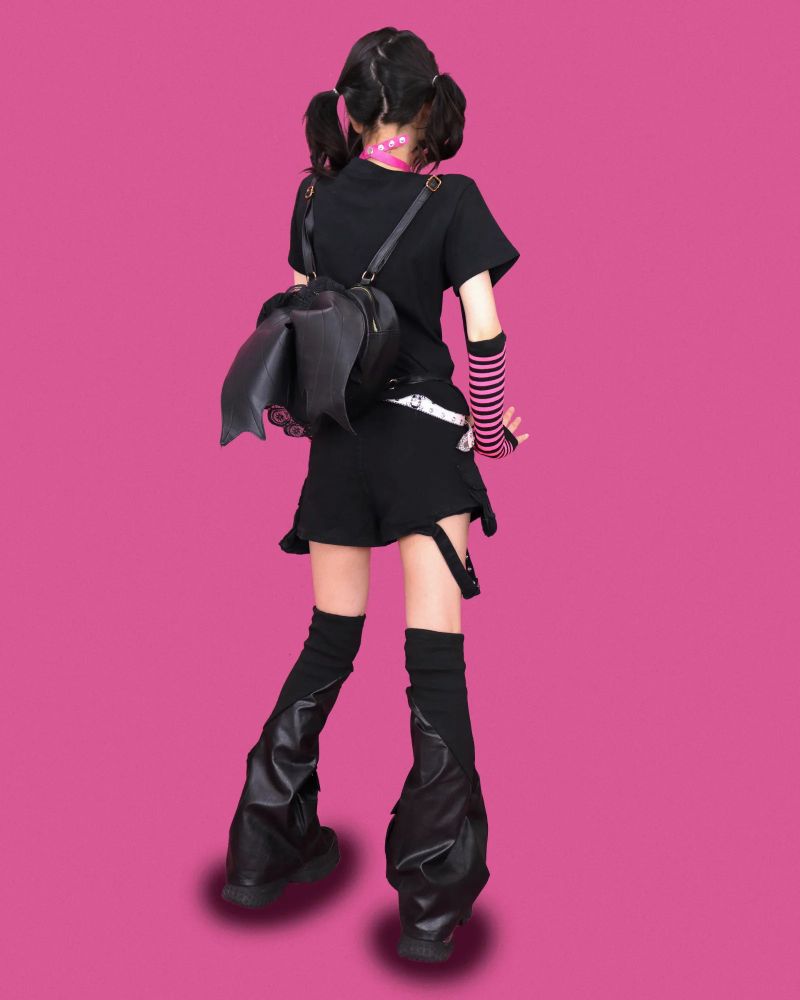 Pink-! Punk-! T