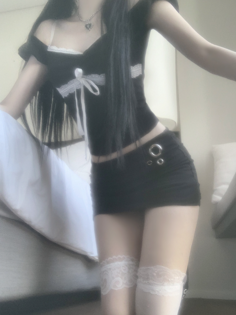 suzen（スゼン）の「lunica eyelet low-waist skirt (2color)（Skirts）」