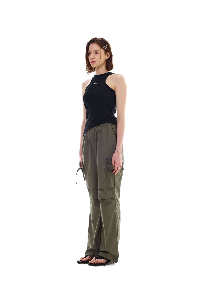 UNBALANCE SLEEVELESS TOP / BLACK