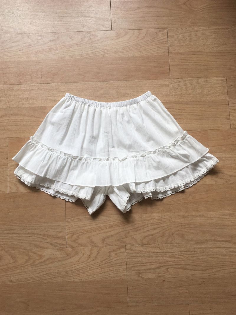 Minu lace mini skirt