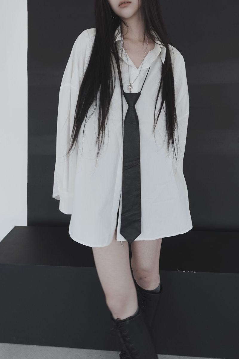 basic overfit shirt