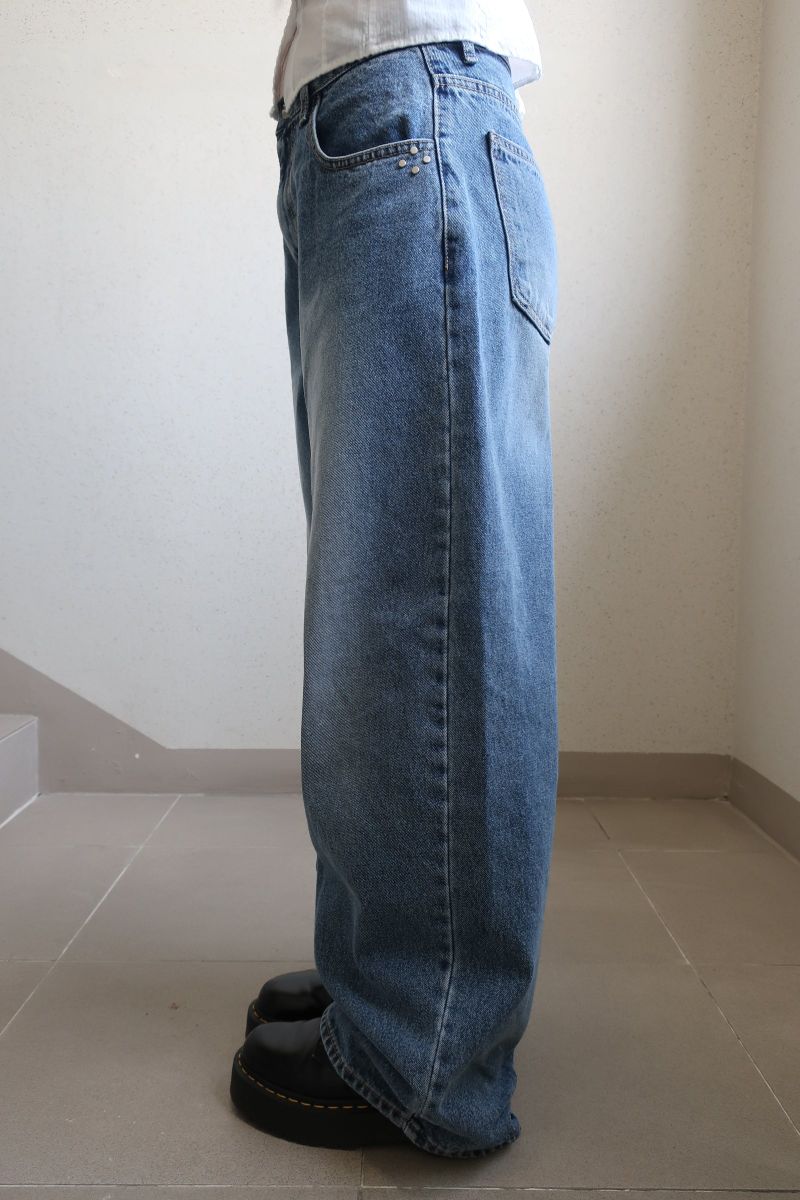 スタッズワイドデニムパンツ