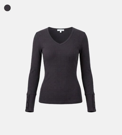 Slim V-neck Knit Top