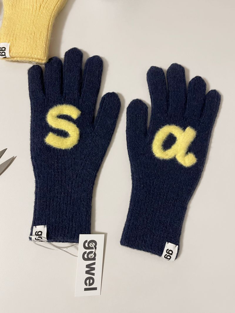 CUSTOM INITIAL KNIT RIBBON GLOVES