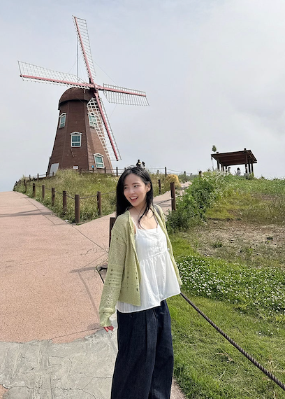 Windy Hill Punching Summer Cardigan