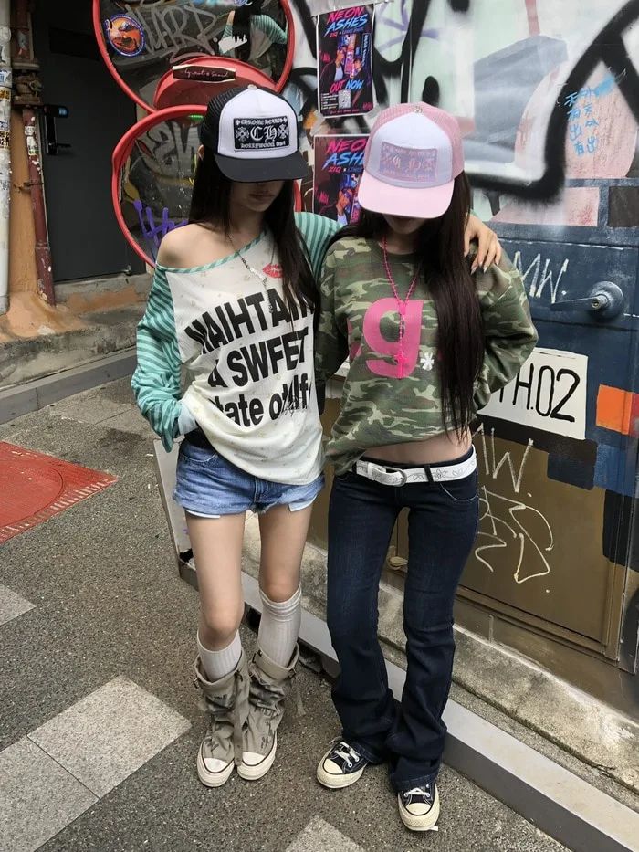 Sweet Kiss Raglan Tee