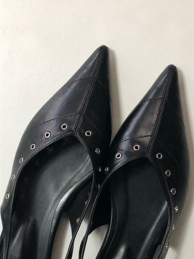 eyelet stiletto shoes