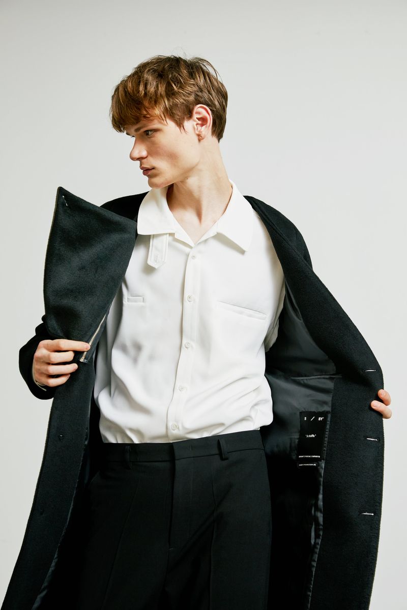 collarless front cover coat black