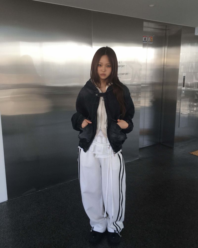 Denim hood jacket