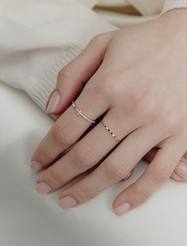 26SS★ Truly Essence 14K Cross Pave Ring