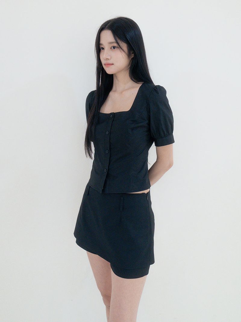 Ririu blouse (Black)
