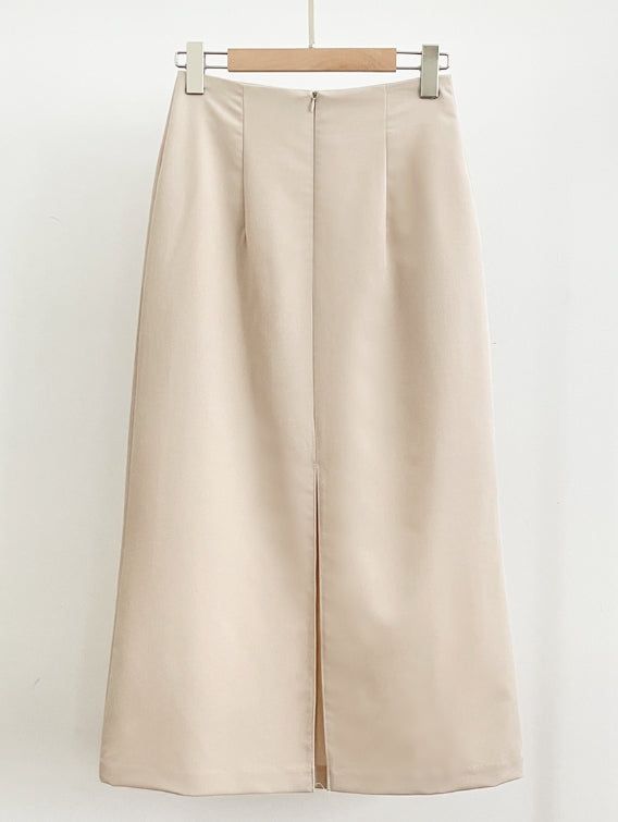 Soelin Basic Cutout Long Skirt