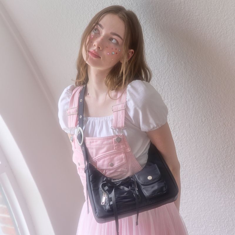 cozing(コジング)の「Nylon ribbon hobo bag_black(Bags)」