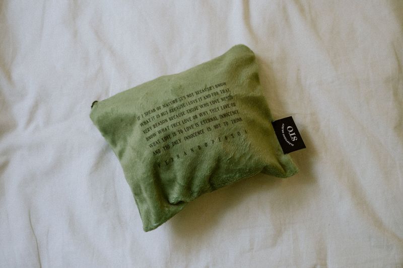LNL pessoa pouch (4 color)